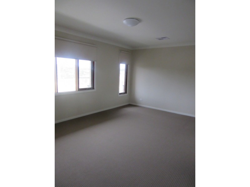 81 Jamboree Avenue, Denham Court NSW 2565