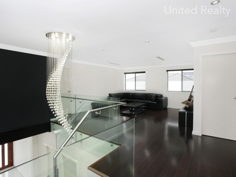 6 Kimberley Drive, Edmondson Park NSW 2174