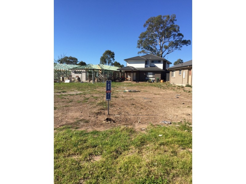 6 Coventry Crescent, Denham Court NSW 2565