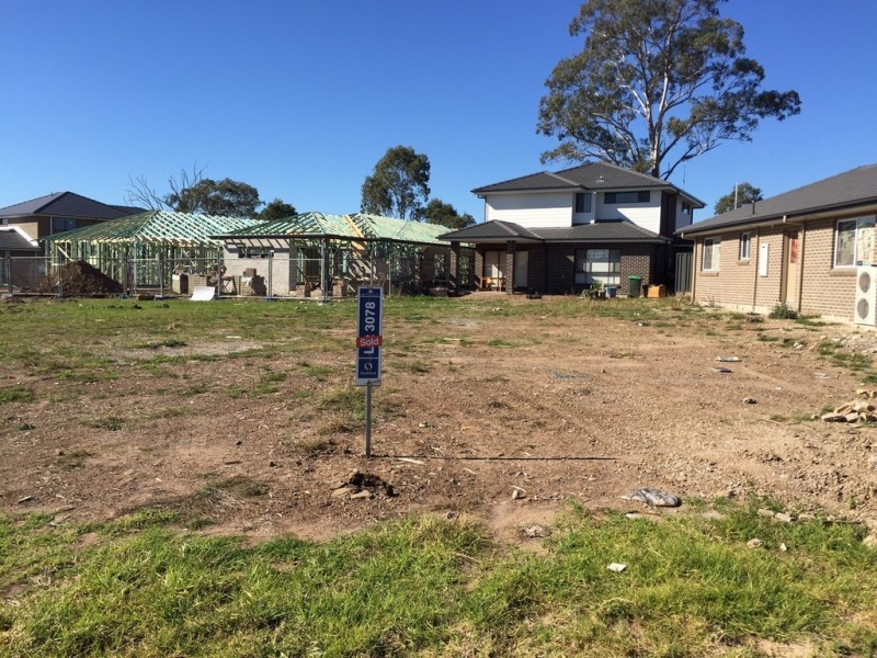 6 Coventry Crescent, Denham Court NSW 2565