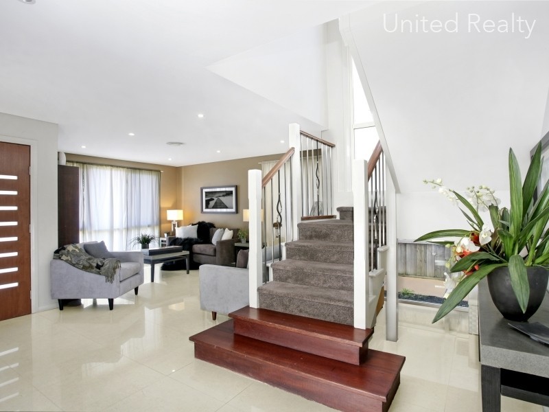 15 Broadbent Avenue, Middleton Grange NSW 2171