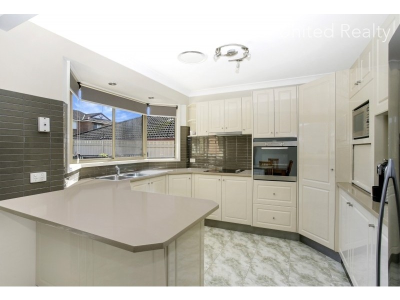 4 Fowkes Way, West Hoxton NSW 2171