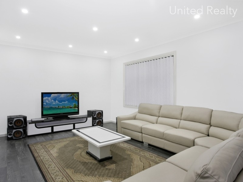 137 Restwell Road, Bossley Park NSW 2176