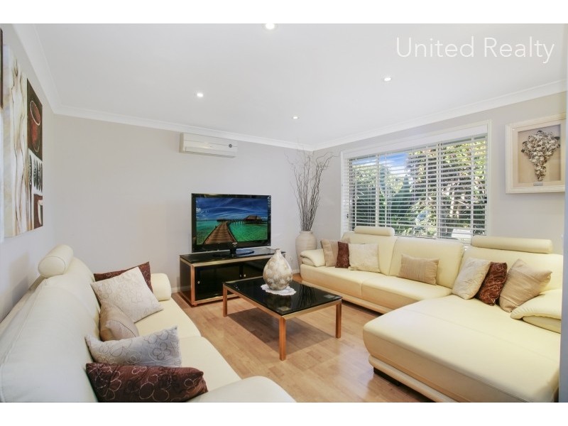 12 Wyattville Drive, West Hoxton NSW 2171