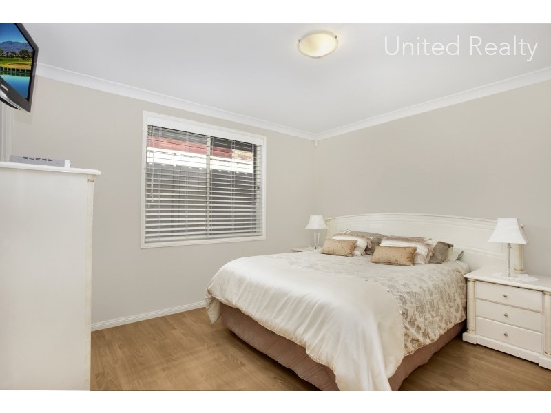 12 Wyattville Drive, West Hoxton NSW 2171