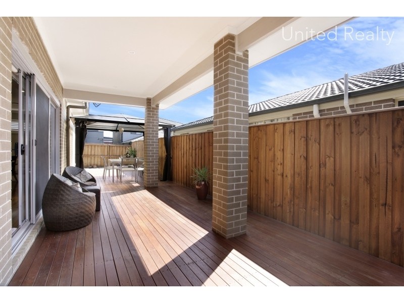 2 Squire Court, Carnes Hill NSW 2171