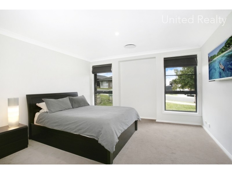 4 Elevon Street, Middleton Grange NSW 2171