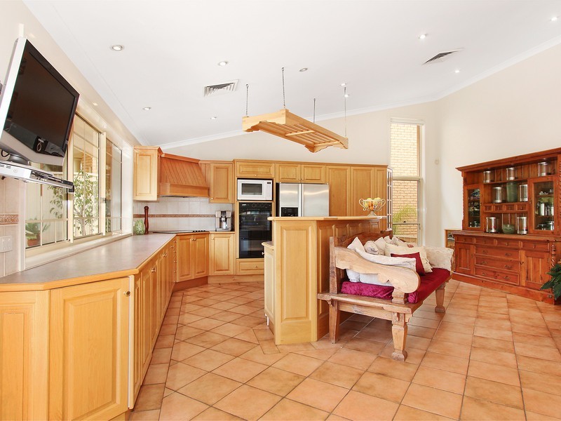 4 Helena Road, Cecil Hills NSW 2171