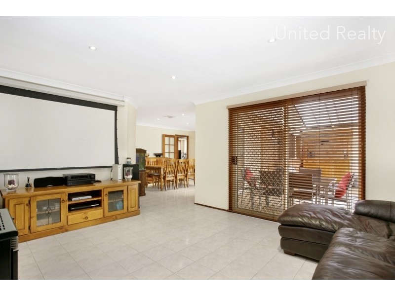 12 Hume Drive, West Hoxton NSW 2171