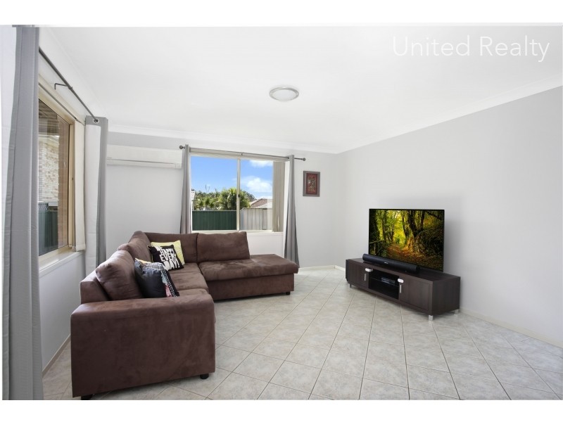 75 Braidwood Drive, Prestons NSW 2170