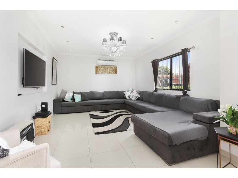 14 Malta Street, Fairfield East NSW 2165