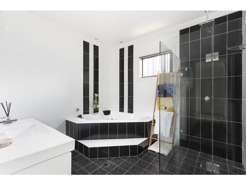 14 Malta Street, Fairfield East NSW 2165