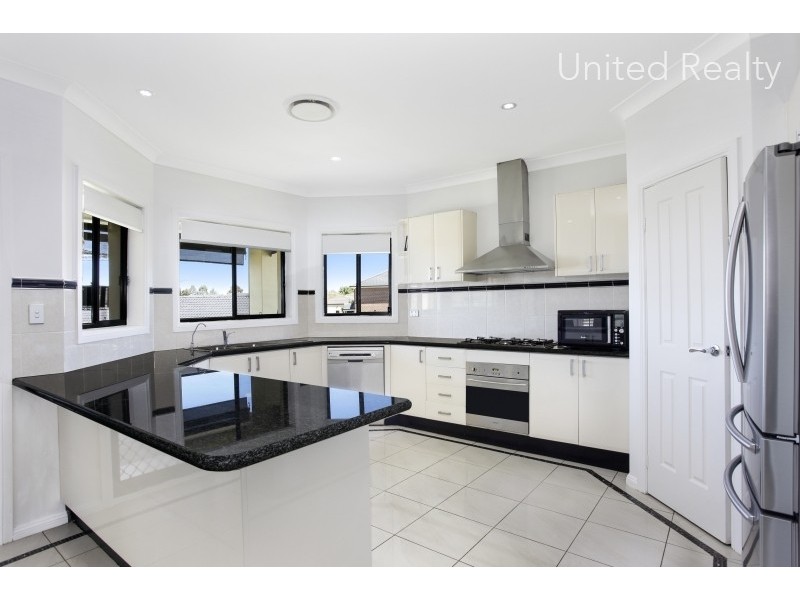 7 Symons Place, West Hoxton NSW 2171