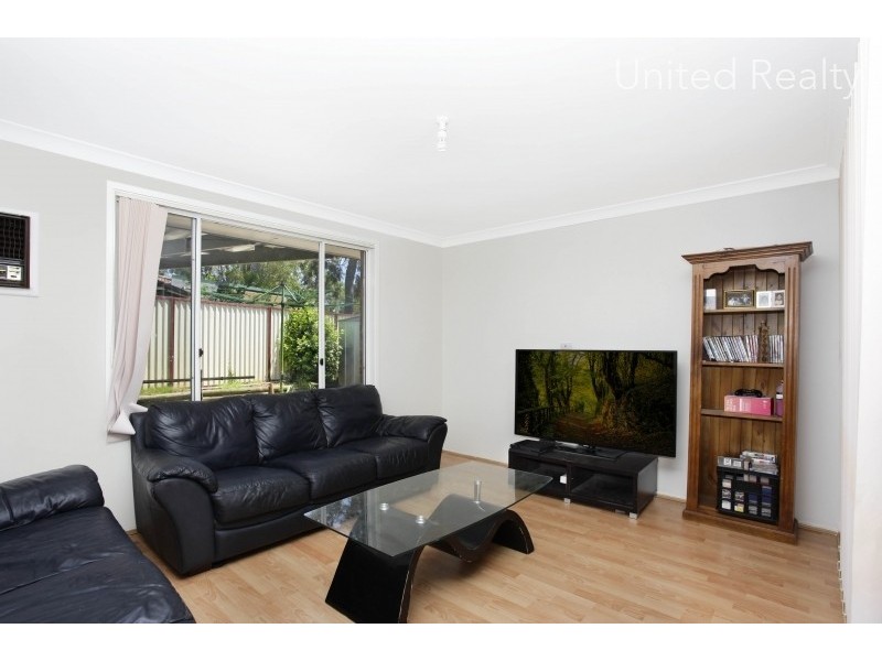 22 Gentian Avenue, Macquarie Fields NSW 2564