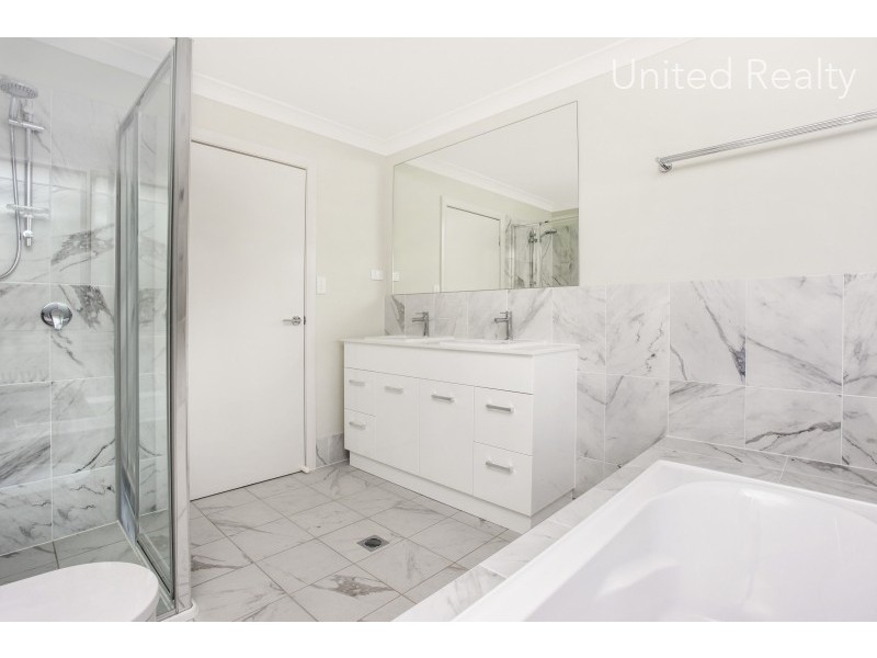 30 Sarah Hollands Drive, Carnes Hill NSW 2171