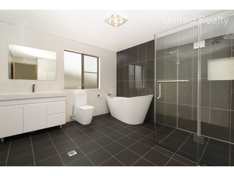 3B Domenico Close, West Hoxton NSW 2171