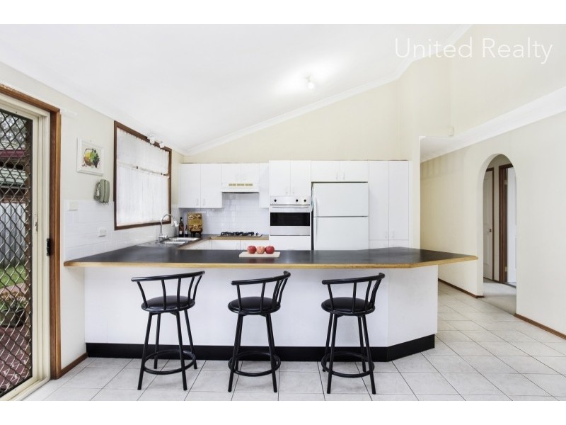 12 Gunning Close, Prestons NSW 2170