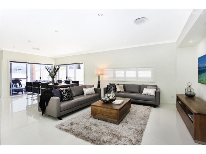 18 De Garis Close, Middleton Grange NSW 2171