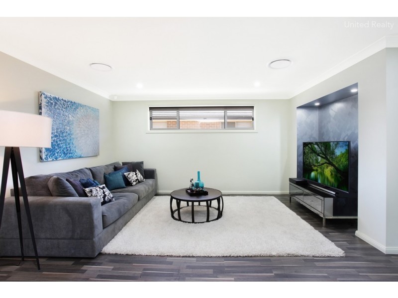 18 De Garis Close, Middleton Grange NSW 2171