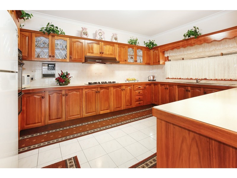 1 Hook Close, Hinchinbrook NSW 2168