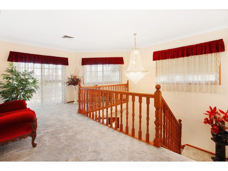 1 Hook Close, Hinchinbrook NSW 2168