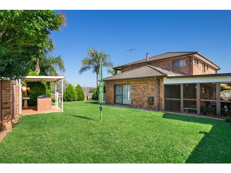 1 Hook Close, Hinchinbrook NSW 2168