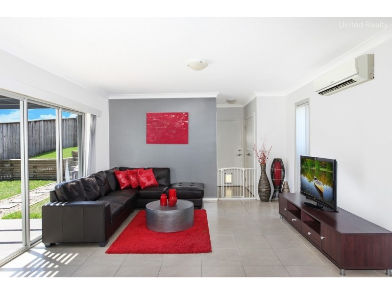 2 Hemsworth Avenue, Middleton Grange NSW 2171