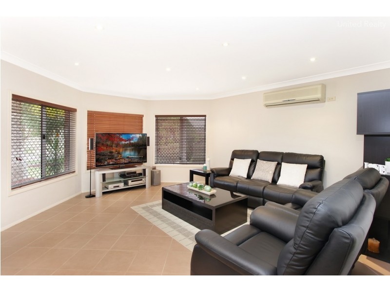 137 Pacific Palms Circuit, Hoxton Park NSW 2171