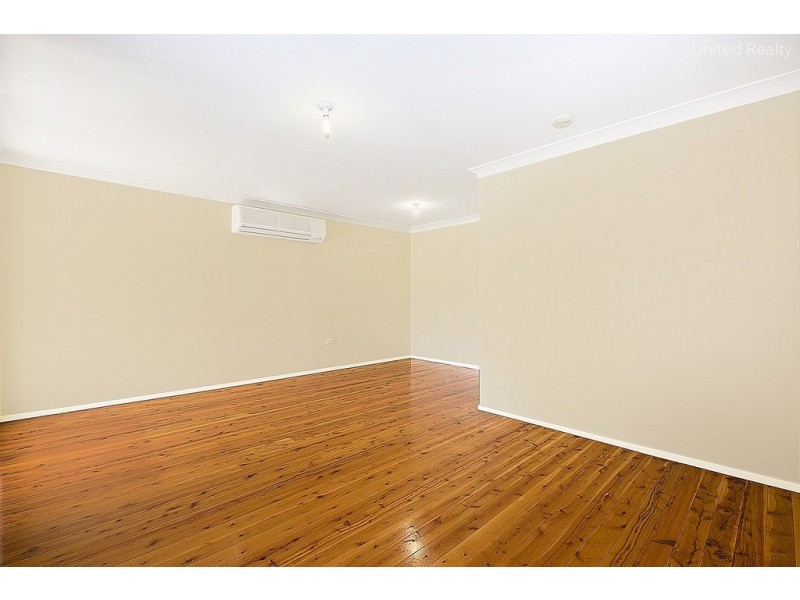 6 Pinot Street, Eschol Park NSW 2558