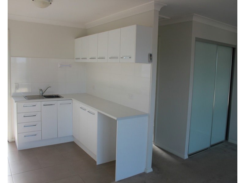 9A GARRETT LANE, Middleton Grange NSW 2171