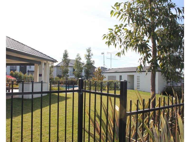 9A GARRETT LANE, Middleton Grange NSW 2171