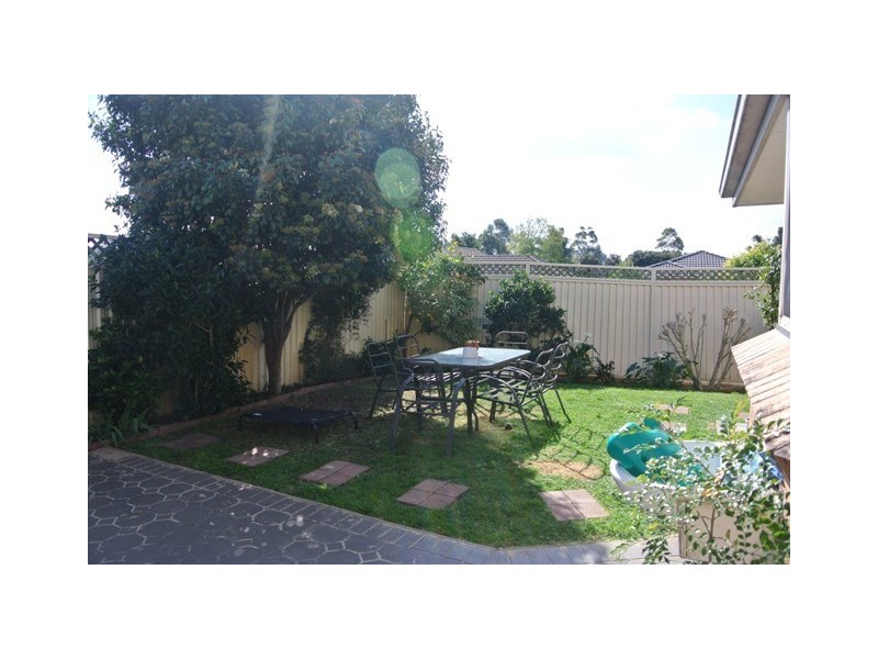 1B Harris Place, West Hoxton NSW 2171