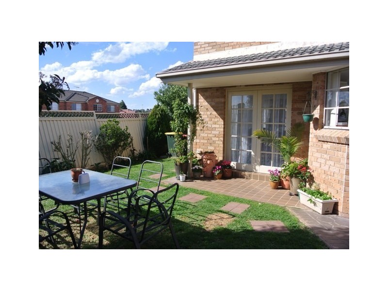 1B Harris Place, West Hoxton NSW 2171