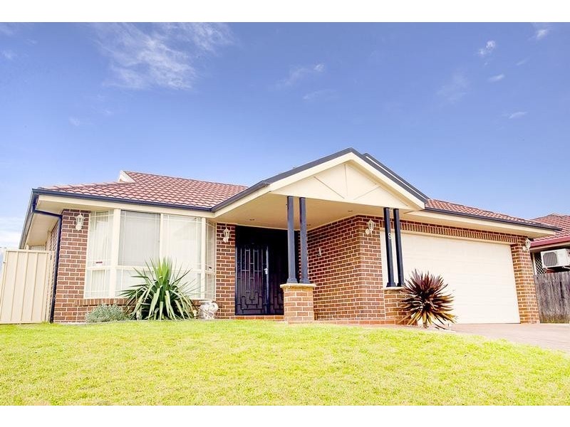 9 Gunnedah Road, Hoxton Park NSW 2171