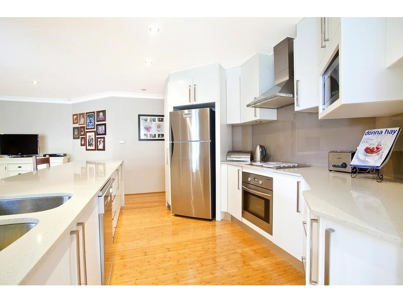 9 Gunnedah Road, Hoxton Park NSW 2171