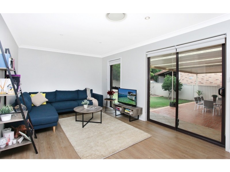 2 Cassia Close, Bossley Park NSW 2176