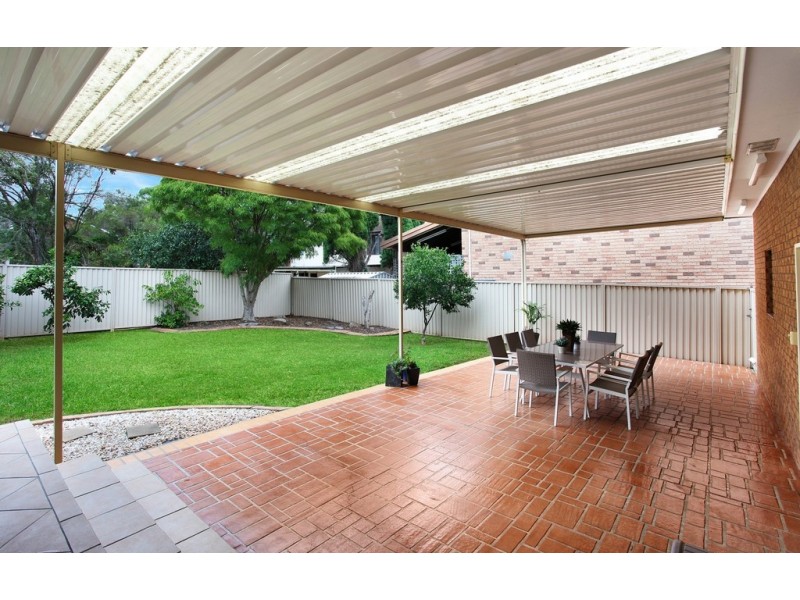 2 Cassia Close, Bossley Park NSW 2176