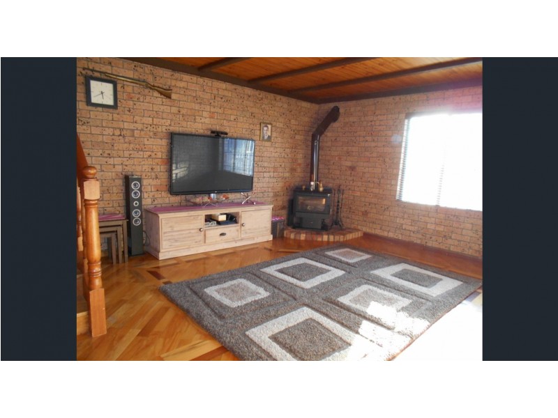 Edensor Park NSW 2176