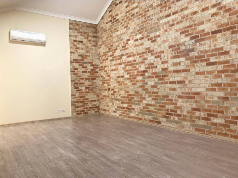 Hoxton Park NSW 2171