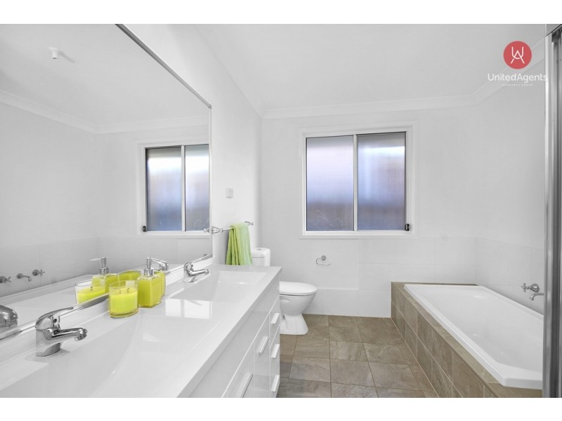 11 Greystanes Way, Carnes Hill NSW 2171