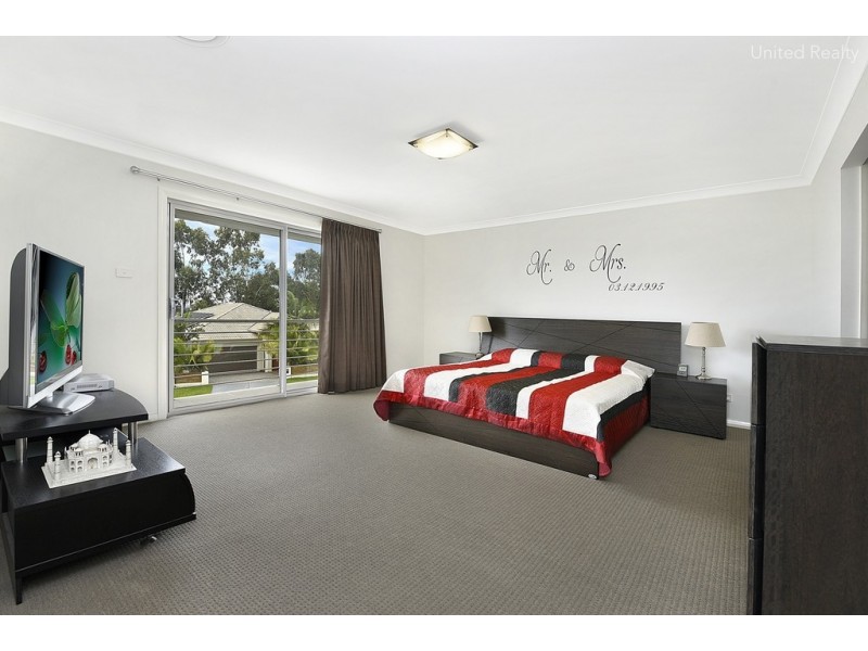 8 Fysh Avenue, Middleton Grange NSW 2171