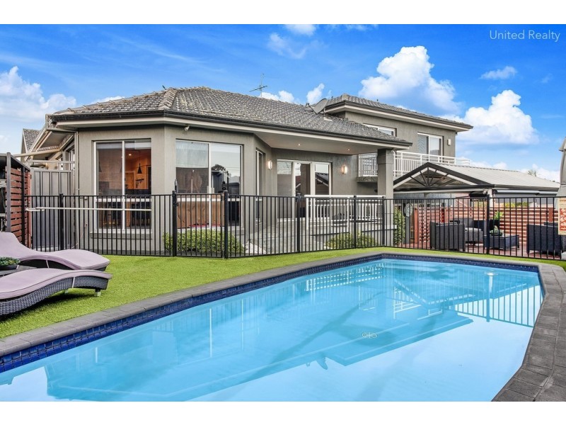 6 Nicholas Crescent, Cecil Hills NSW 2171