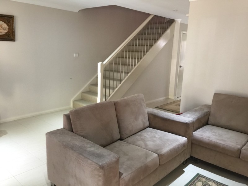 Middleton Grange NSW 2171