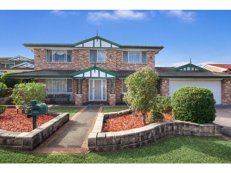 9 Whitsunday Circuit, Green Valley NSW 2168