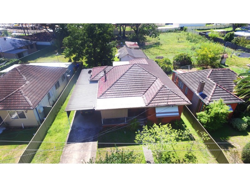 4 Ronald Street, Carramar NSW 2163