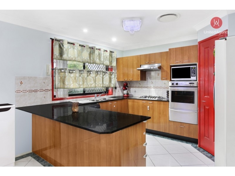 21 Delambre Place, Hinchinbrook NSW 2168