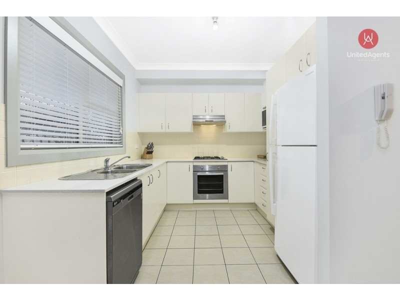 2/6 Bangalow Place, Hoxton Park NSW 2171
