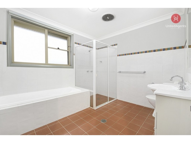 2/6 Bangalow Place, Hoxton Park NSW 2171