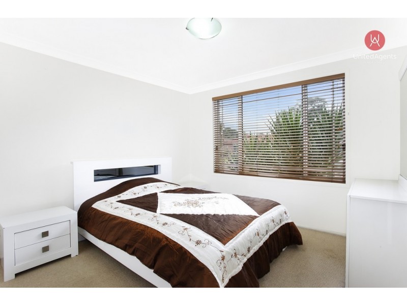 13 Yalwal Court, Prestons NSW 2170