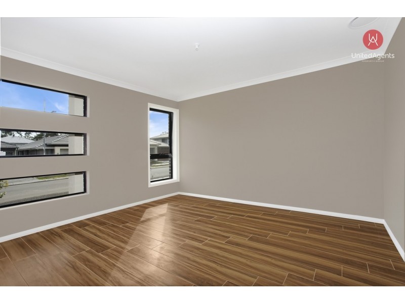 9 Leopold Street, Denham Court NSW 2565